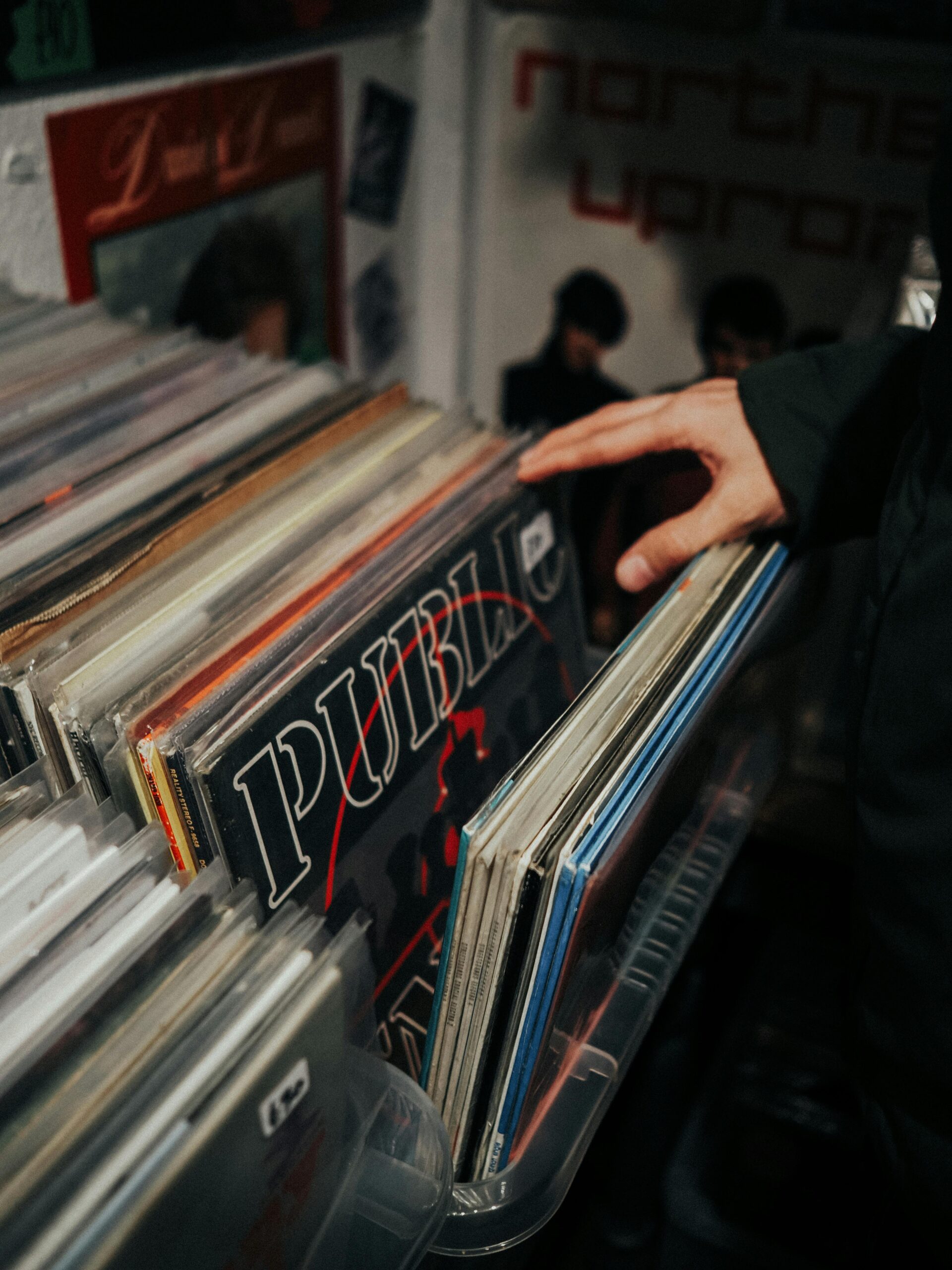 Radio in-store et playlist : quelles différences pour un commerce ?