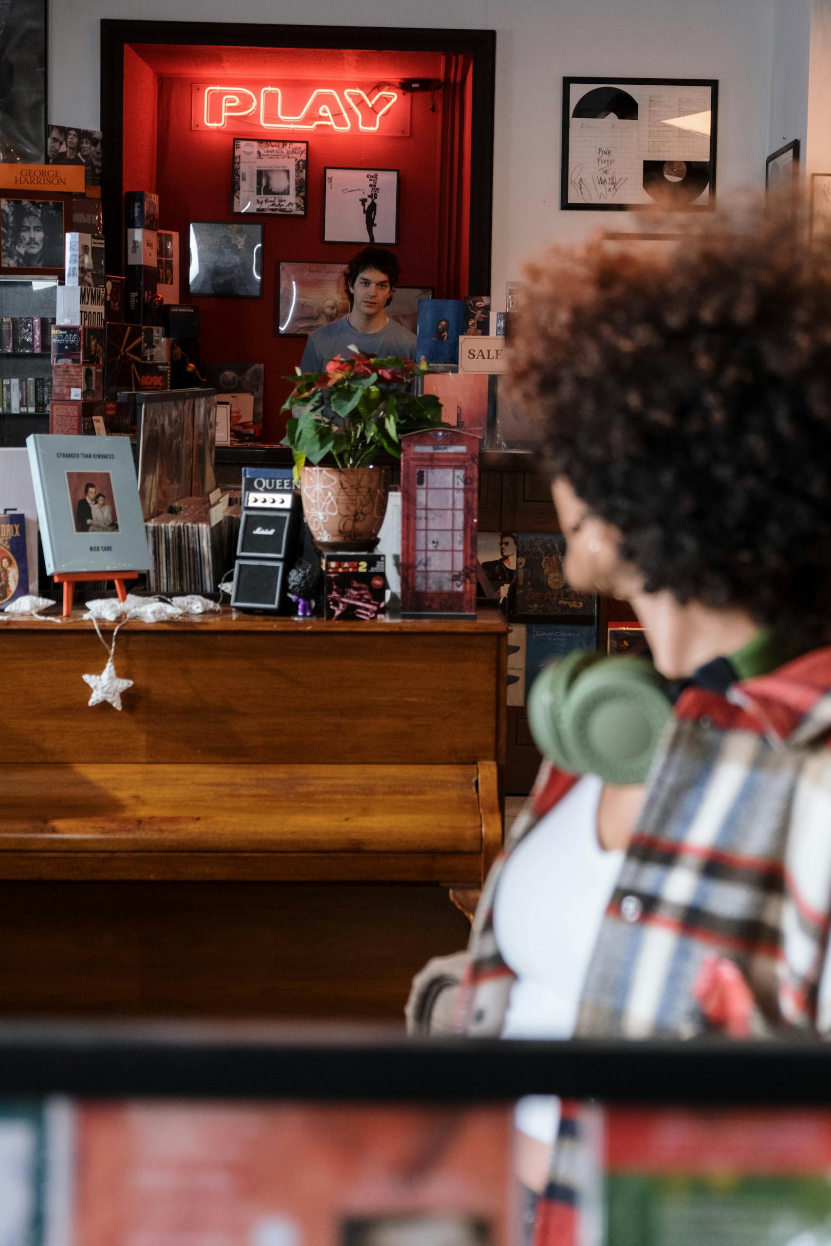 Messages audio en point de vente : comment informer sans nuire à l’expérience client ?